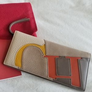 CAROLINA HERRERA WALLET - Like New